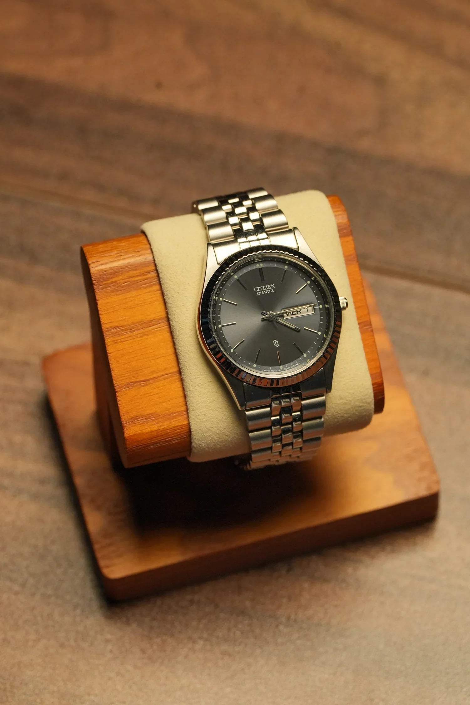 1985 Citizen Coin Bezel Blue Dial CQ 1102-R12527