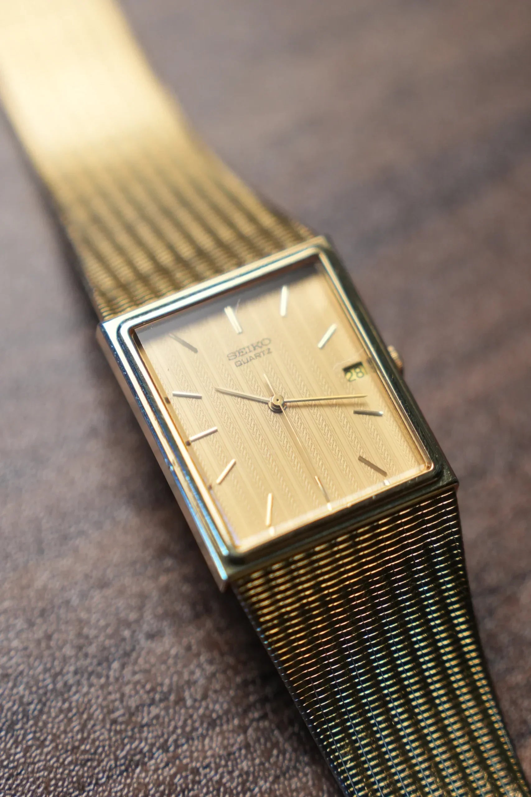 1987 Seiko Tank Quartz Gold Rare Dial 5P32-5239