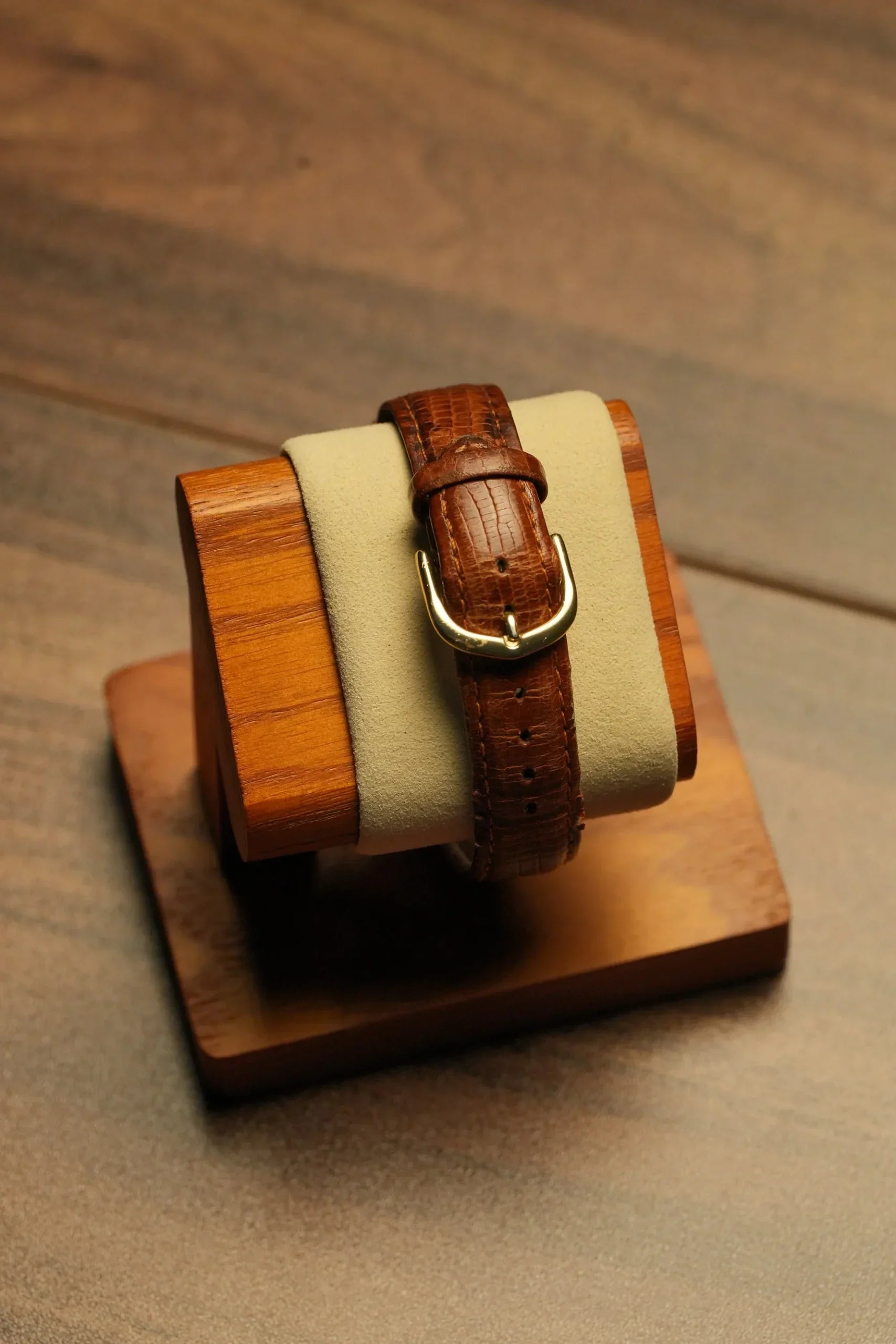 CITIZEN 6031-S49836 Quartz 80s