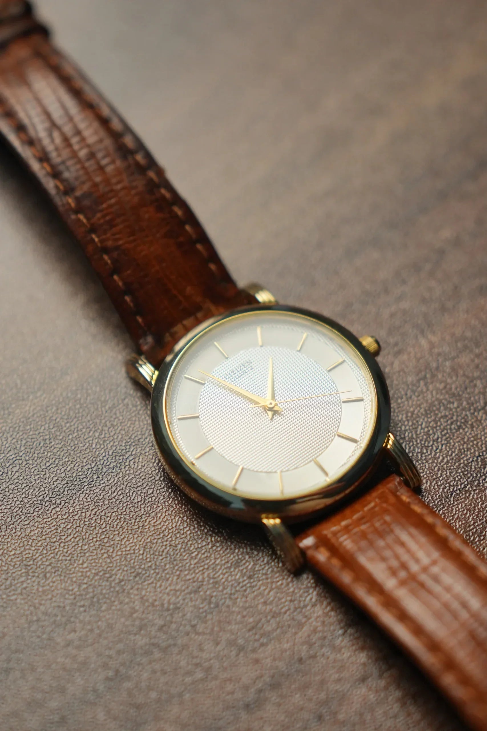 CITIZEN 6031-S49836 Quartz 80s